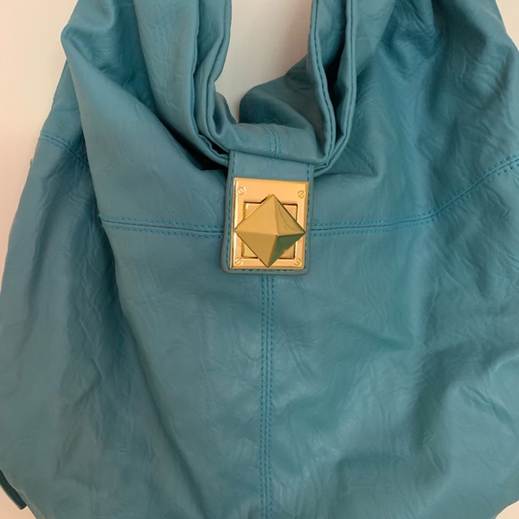 Bag - Picture 2 of 5